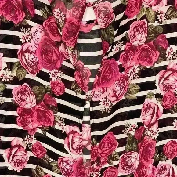 Torrid Floral Open Back Dolman Sheer Top 2 2X 18/20 - Picture 5 of 5